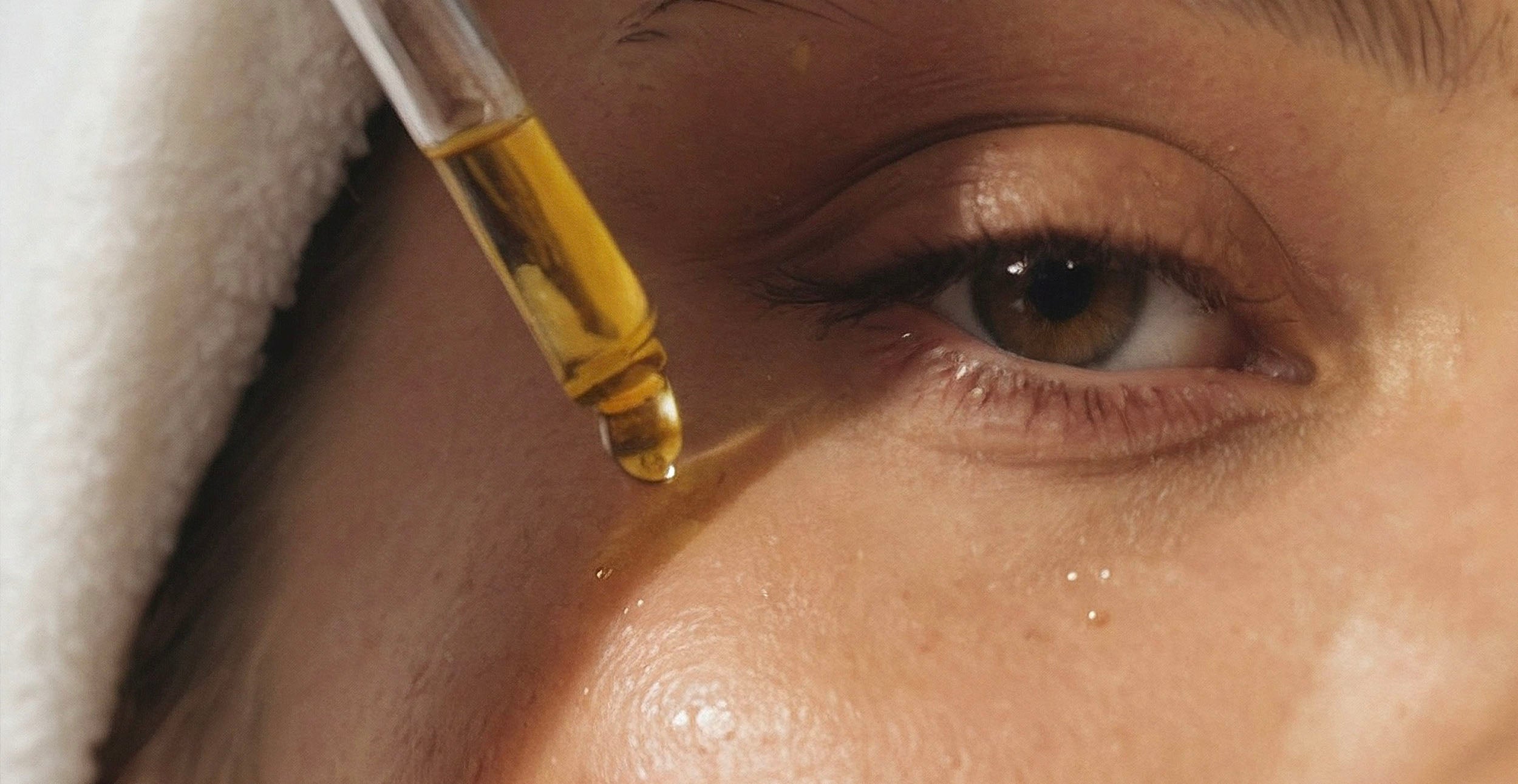 rev-skin-and-wellness-facial-spa-denver-hero-33_1fd8c946-383d-4623-92c0-81731c7a6f64-rev skin and wellness best facial in denver colorado acne expert